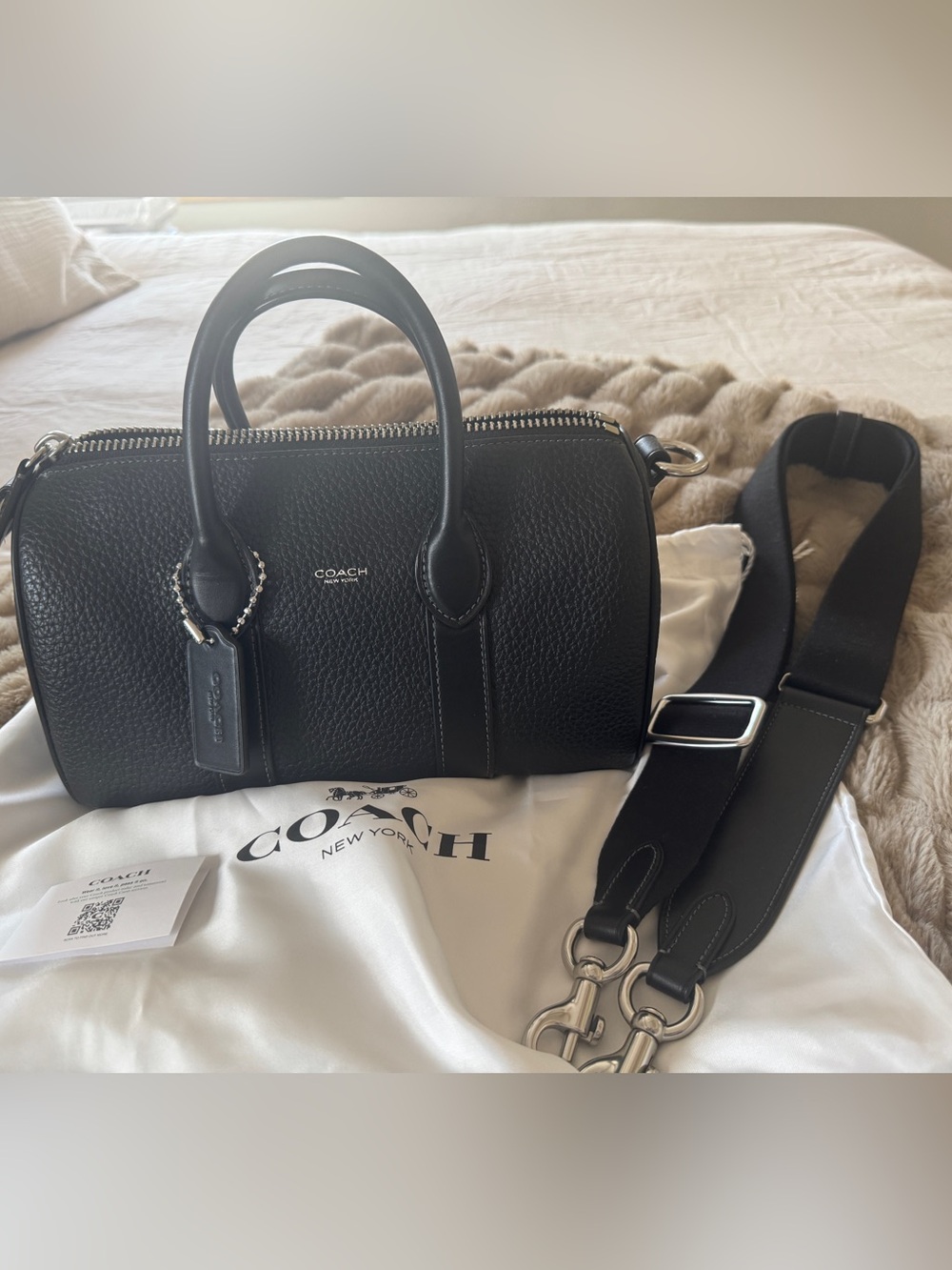 Coach Compass Bag 25 - Black